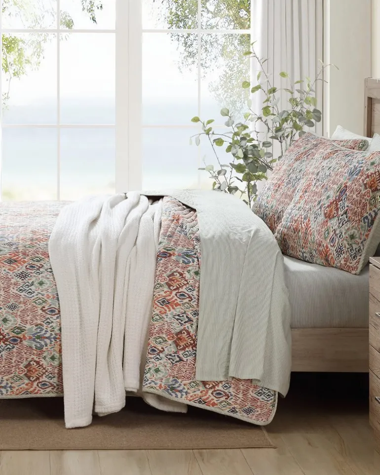 Ikat Tropics Reversible 3-Piece King Quilt Set