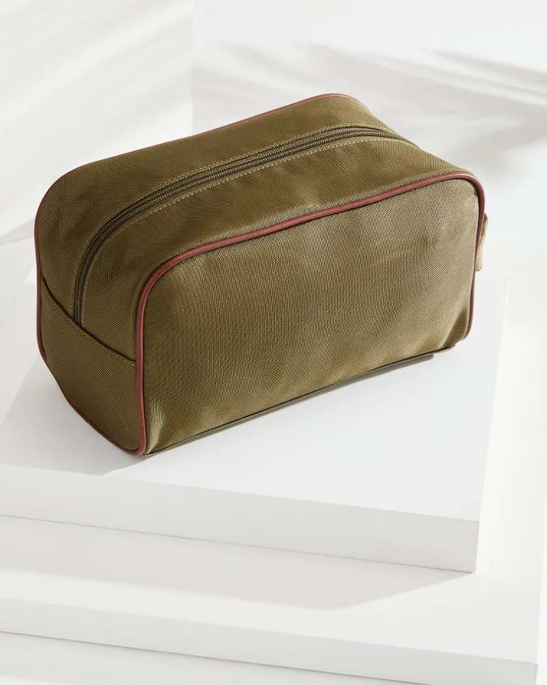 Tommy Bahama Nylon Toiletry Bag